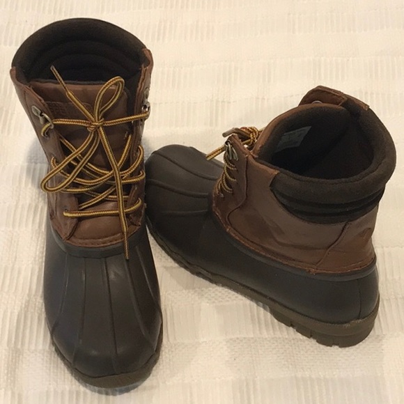 duck boots size 3